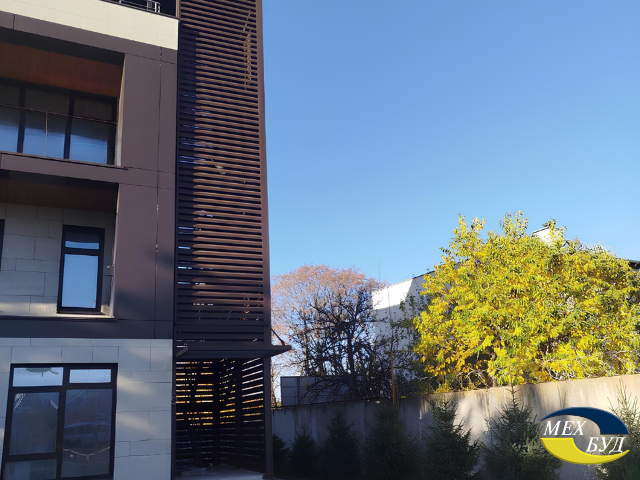 Жалюзи Эксклюзив для оформления лестничного марша 4 facad ex 2