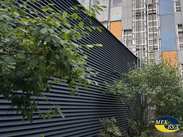 Фасад Жалюзи Стандарт на гребенке для БЦ Торонто 4 facade 2